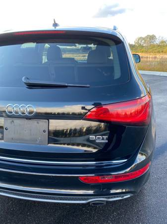 2015 Audi Q5 3.0T Quattro - cars & trucks - by dealer - vehicle... for sale in Lake Bluff, IL – photo 8