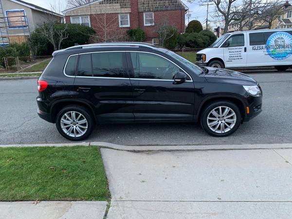 2009 Volkswagen Tiguan SEL only 80k no accident, one owner... for sale in Lawrence, NY – photo 4
