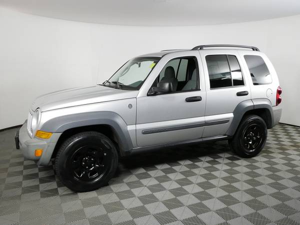 2006 Jeep Liberty Sport - - by dealer - vehicle for sale in Inver Grove Heights, MN – photo 3