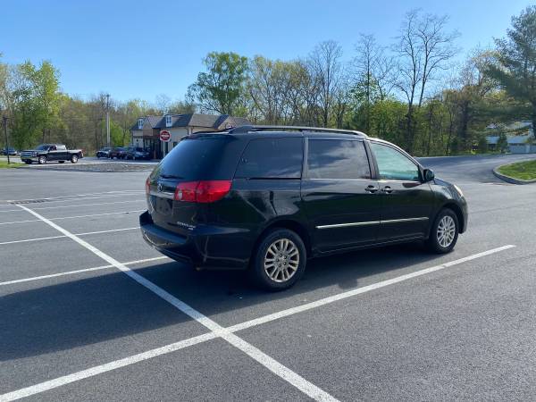 2009 Toyota Sienna XLE AWD Limietd for sale in Wappingers Falls, NY – photo 8