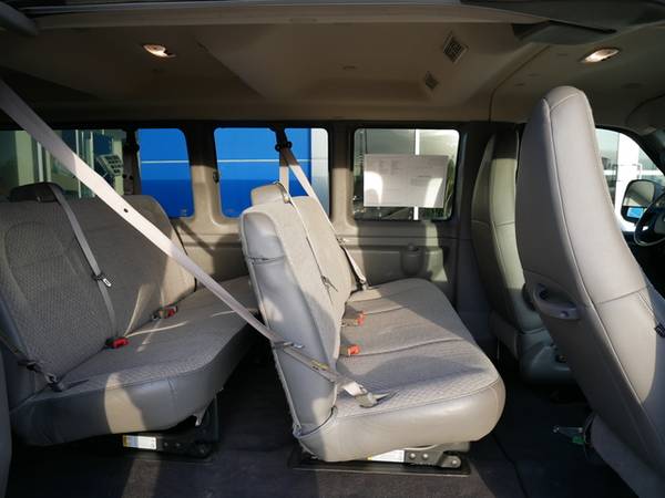 2019 Chevrolet Express Passenger LT 6 0 15 passenger for sale in Saint Paul, MN – photo 11