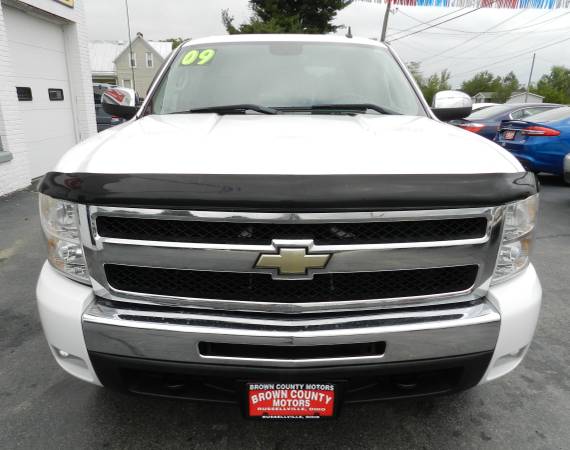 2009 Chevrolet Silverado 1500 LT - 4x4 4 Door - Crew Cab - White for sale in Russellville, OH – photo 6