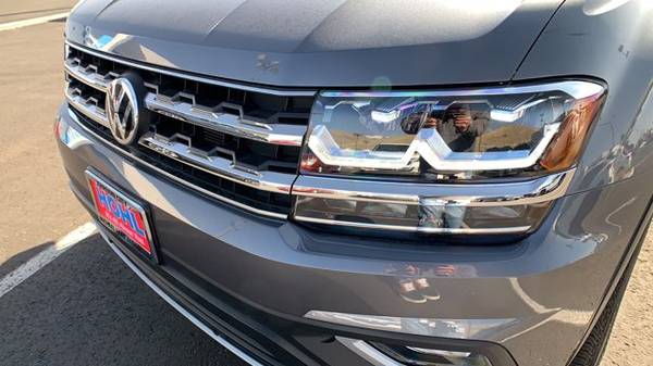 2018 VW Volkswagen Atlas 3 6L V6 SEL Premium hatchback - cars & for sale in Carson City, NV – photo 9