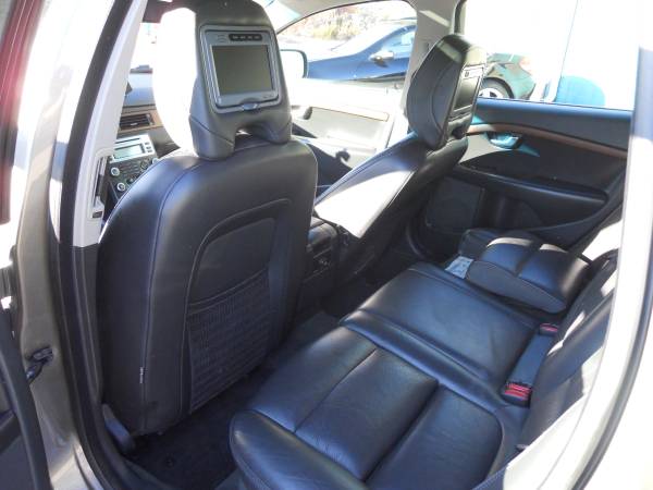 2010 Volvo XC70 75k Miles 1 Owner Wagon Rear Seat Entertainment... for sale in Sutton, MA – photo 13