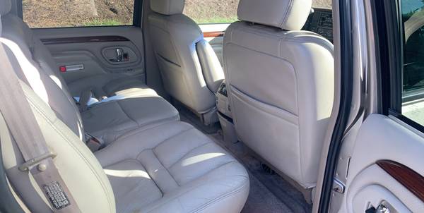 2000 Cadillac Escalade for sale in Middlebury, CT – photo 9