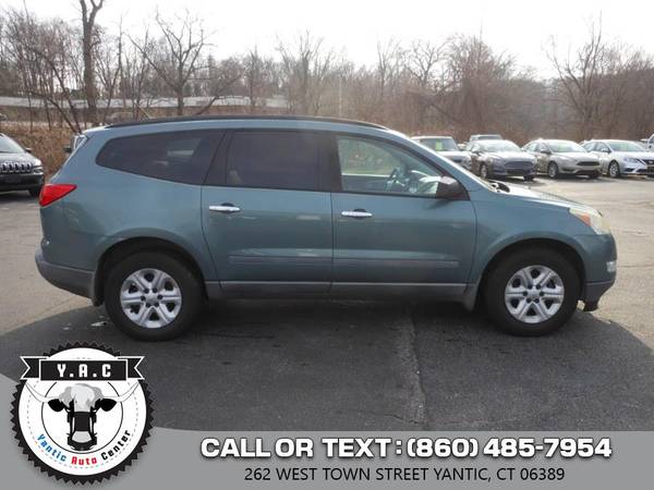 2009 Chevrolet Traverse AWD-eastern CT - - by dealer for sale in Yantic, CT – photo 9