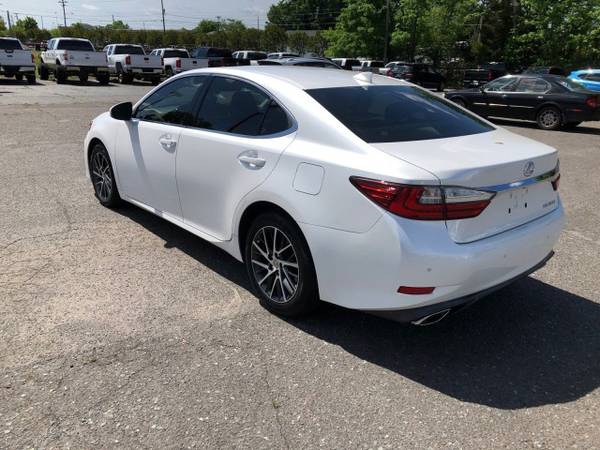 Lexus ES 350 4dr Sedan Clean Loaded Sunroof Leather Rear Camera V6 for sale in Hickory, NC – photo 9