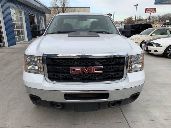 2011 GMC Sierra 2500HD/6 0L V8 4x4 - - by for sale in Grand Forks, ND – photo 3