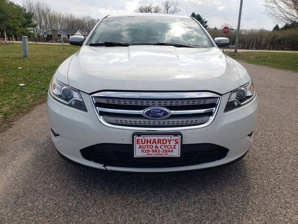 2011 Ford Taurus SEL Sedan - - by dealer - vehicle for sale in New London, WI – photo 8