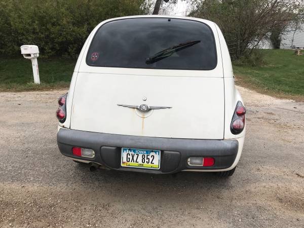 2001 Chrysler PT Cruiser - cars & trucks - by owner - vehicle... for sale in Cedar Rapids, IA – photo 4