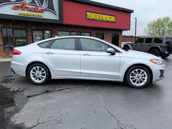 2019 Ford Fusion SE - Huge Touchscreen - Only 18k miles! - cars & for sale in Oak Forest, IL – photo 8