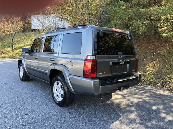2007 Jeep Commander 4WD for sale in Skyland, NC – photo 3
