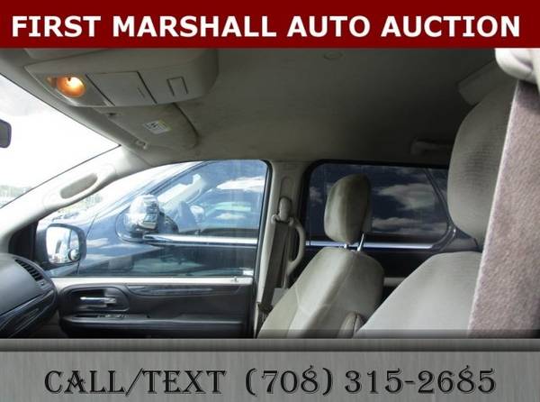 2012 Dodge Grand Caravan SXT - First Marshall Auto Auction for sale in Harvey, IL – photo 7