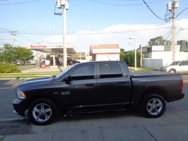 2016 RAM 1500 4WD Crew Cab 140.5 SLT Truck for sale in Levittown, NY – photo 6