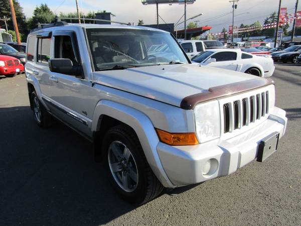 2006 Jeep Commander 4dr 4X4 *SILVER* 65 EDITION RUNS AWESOME !! -... for sale in Milwaukie, OR – photo 5