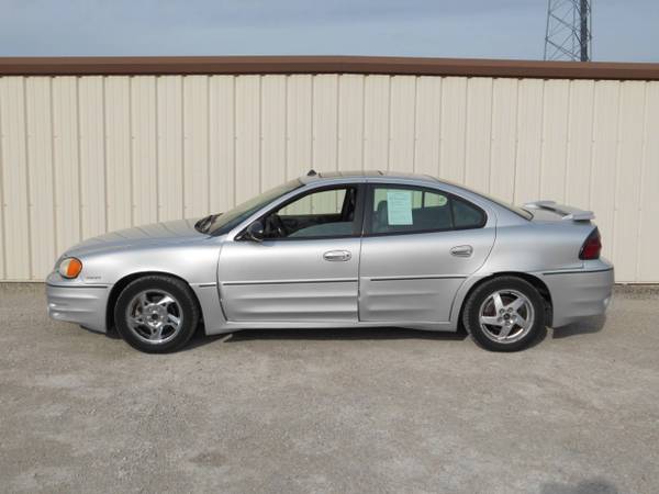 2004 Pontiac Grand Am GT sedan - - by dealer - vehicle for sale in Wilmington, OH – photo 3