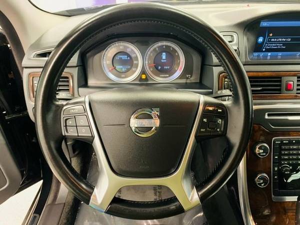 2012 Volvo XC70 AWD Wagon - cars & trucks - by dealer - vehicle... for sale in Streamwood, WI – photo 22