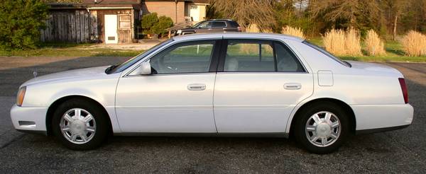 2004 CADILLAC DEVILLE, 4 6L V8, clean, only 95k, loaded, sharp for sale in Coitsville, OH – photo 4