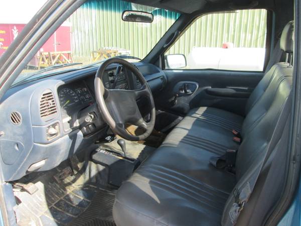 1995 GMC 1-TON 4X4 - - by dealer - vehicle automotive for sale in Le Mars, IA – photo 6