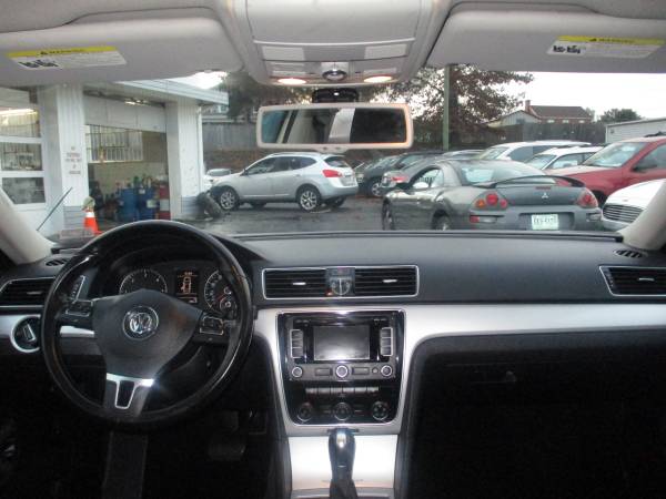 2013 VW PASSAT 2.0L TDI SE DIESEL (Roanoke) - cars & trucks - by... for sale in Roanoke, VA – photo 16