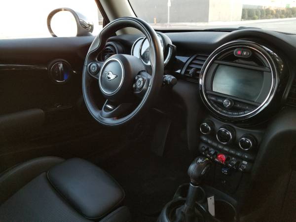 2019 Mini Cooper S Hardtop with Turbo (Negotiable) - cars & trucks -... for sale in Long Beach, CA – photo 14