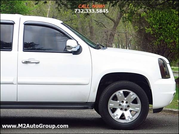 2007 GMC Yukon XL SLE 1500 4dr SUV - - by dealer for sale in East Brunswick, NY – photo 16