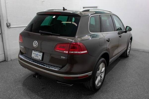 2016 Volkswagen Touareg Sport w/Technology - - by for sale in Tallmadge, PA – photo 7