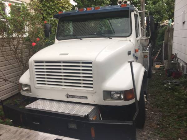 1996 international tow truck wrecker for sale in South Ozone Park, NY – photo 2