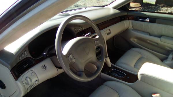 99 Cadillac Seville SLS ( like new condition! 97 k. nice car for sale in Bonney Lake, WA – photo 8