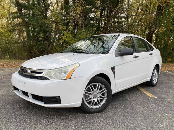 2008 FORD FOCUS SE Automatic with 88K miles - cars & trucks - by... for sale in Crystal Lake, IL – photo 9