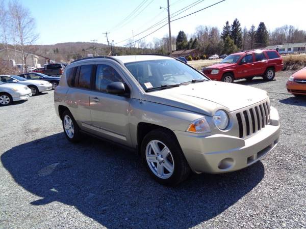 2010 Jeep Compass Sport 4x4 4dr SUV CASH DEALS ON ALL CARS OR BYO for sale in Lake Ariel, PA – photo 4
