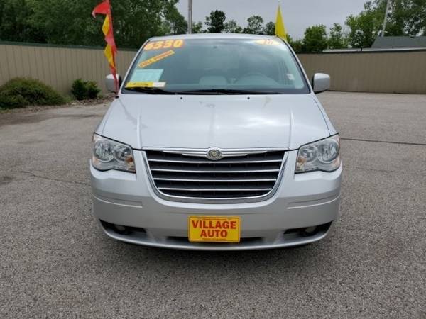 2010 Chrysler Town & Country Touring for sale in Green Bay, WI – photo 8