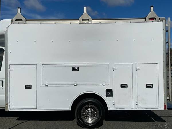 2003 Ford E-350 E350 XL 12ft Hi Cube Walk In Utility Van Gas for sale in south jersey, NJ – photo 7