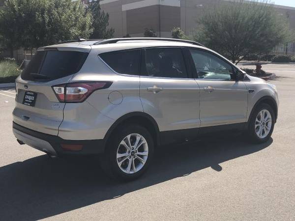 2018 Ford Escape SE FWD - cars & trucks - by dealer - vehicle... for sale in Corona, CA – photo 5