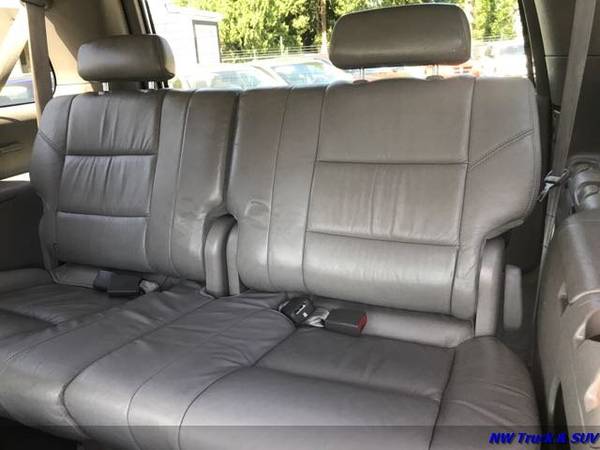 2004 Toyota Sequoia 4X4 SR5 3ROW Seat Leather Clean Carfax Local SU for sale in Milwaukee, OR – photo 10