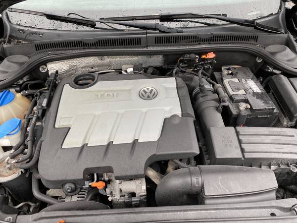 2012 Volkswagen VW Jetta TDI - - by dealer - vehicle for sale in Fenton, MO – photo 11