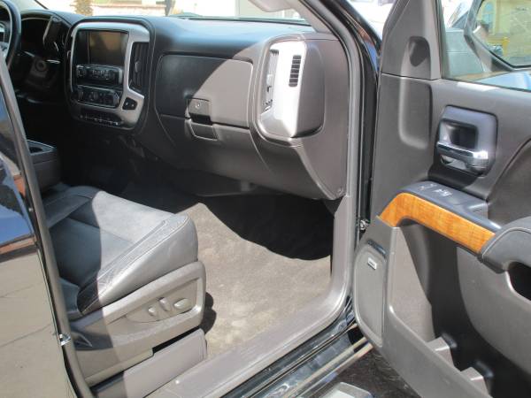 2014 GMC SIERRA Z71 V8 4X4 CREW CAB ONLY 85K MILES! BLACK ON BLACK for sale in El Paso, NM – photo 13