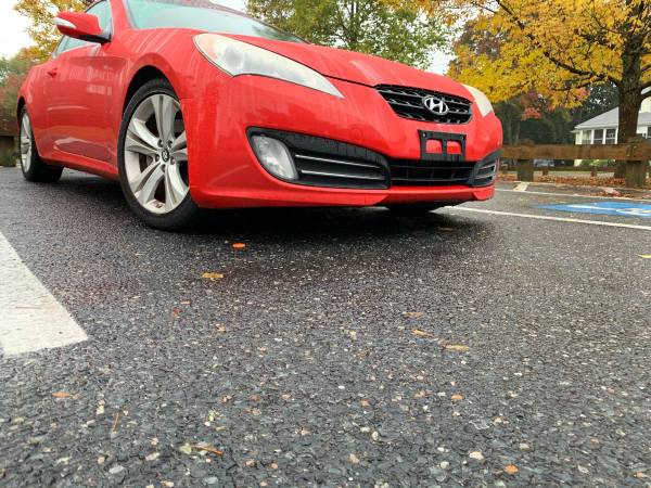 2010 Hyundai Genesis coupe for sale in Framingham, MA – photo 3