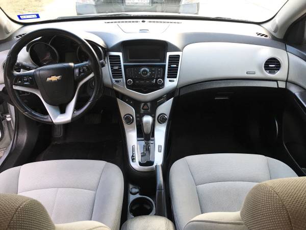 Selling 2011 Chevrolet Cruze LT It’s running very nice cold A/C for sale in Garland, TX – photo 5