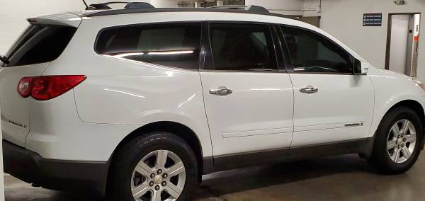 2009 CHEVY TRAVERSE LT - cars & trucks - by owner - vehicle... for sale in Santa Monica, CA – photo 17