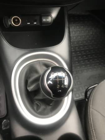 2014 Kia Soul 32k original miles . 5 speed manual transmission for sale in PENFIELD, NY – photo 7
