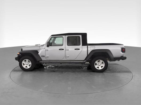2020 Jeep Gladiator Sport S Pickup 4D 5 ft pickup Silver - FINANCE -... for sale in Memphis, TN – photo 5