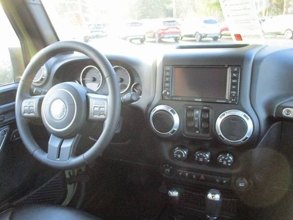 ONLY 20K MILES 2013 Jeep Wrangler 4x4 4WD Unlimited Sahara SUV -... for sale in Shelton, WA – photo 20