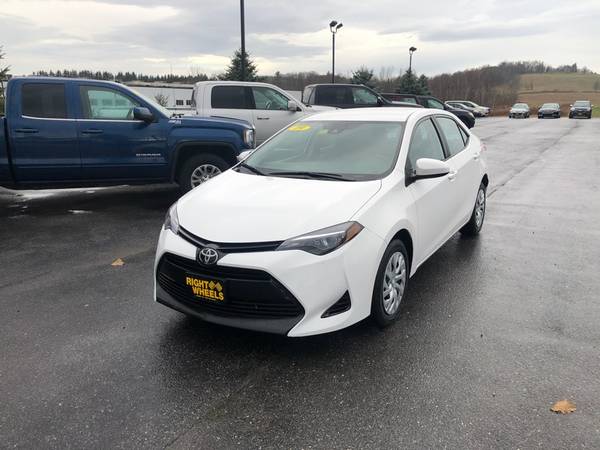 2019 Toyota Corolla LE CVT - cars & trucks - by dealer - vehicle... for sale in Derby vt, VT – photo 2