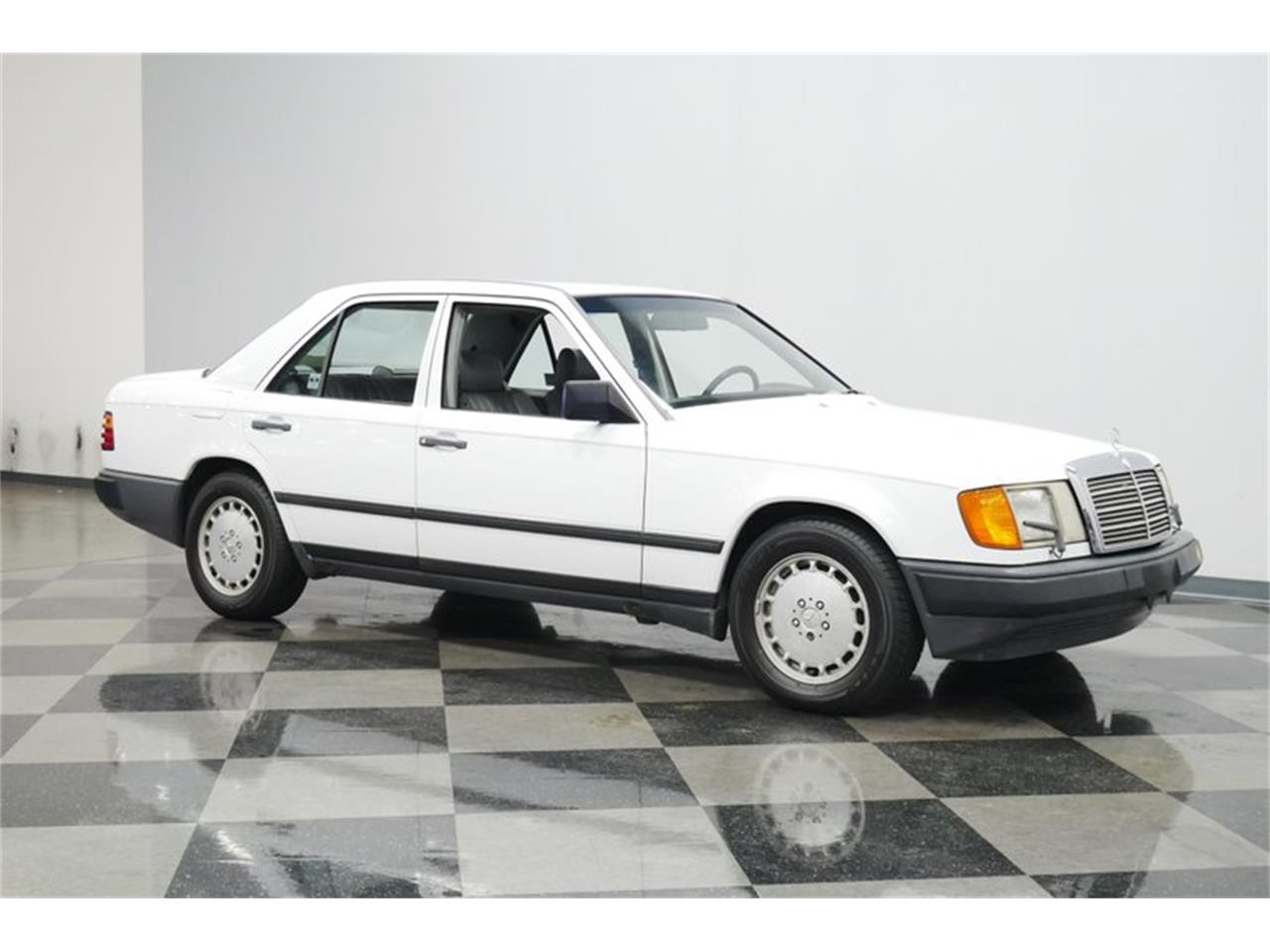 1987 Mercedes-Benz 300D for sale in Lavergne, TN – photo 17