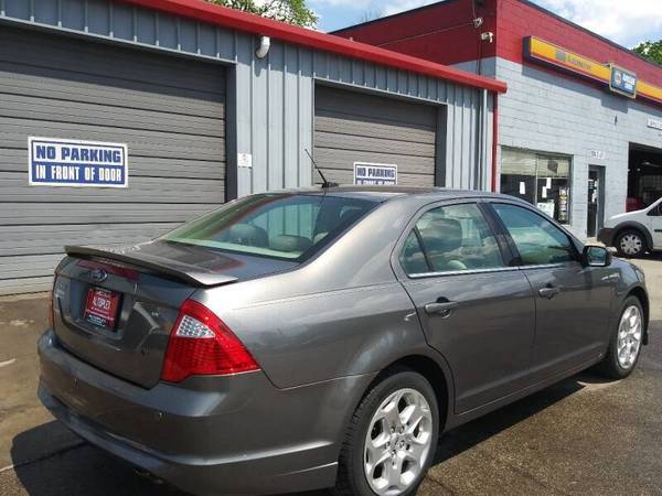 2010 Ford Fusion SE 4dr Sedan - cars & trucks - by dealer - vehicle... for sale in milwaukee, WI – photo 6