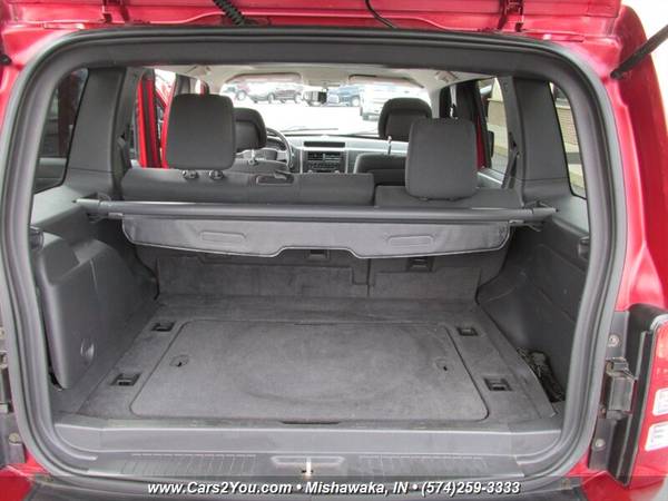 2010 JEEP LIBERTY SPORT 4x4 SUNROOF BOOKS COMPASS PATRIOT - cars & for sale in Mishawaka, IN – photo 12