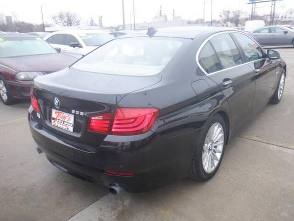 2011 BMW 5 Series 535i xDrive - - by dealer - vehicle for sale in URBANDALE, IA – photo 2