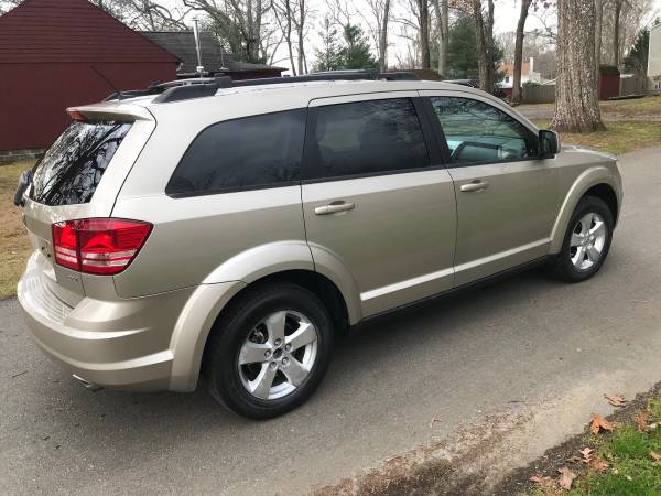 2009 Dodge Journey SXT only 59 k like new. 3 row seats - cars &... for sale in Old Lyme, NY – photo 11
