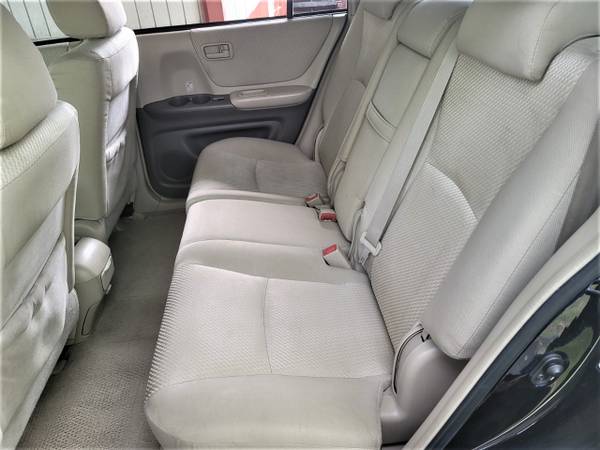 1-Owner 2005 Toyota Highlander 4WD V6 3rd Row Non Smoker Owned for sale in Louisville, KY – photo 10